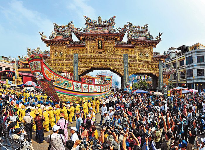 ColombiaTaiwan's tweet photo. 🧳#Taiwán se ha puesto como objetivo dar la bienvenida a 6 millones de visitantes hasta finales de este año.🛂
#visittaiwan #viajarportaiwan
Leer más en ASPIRACIONES GLOBALES: https://t.co/ISNeZQUnTQ…
@TaiwanHoy https://t.co/DYDity4jQn