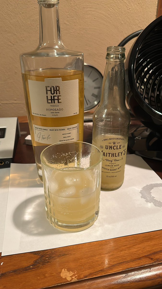artemagnus95's tweet photo. It’s a Black-Owned Evening🥃 https://t.co/TiSF2j7dIK