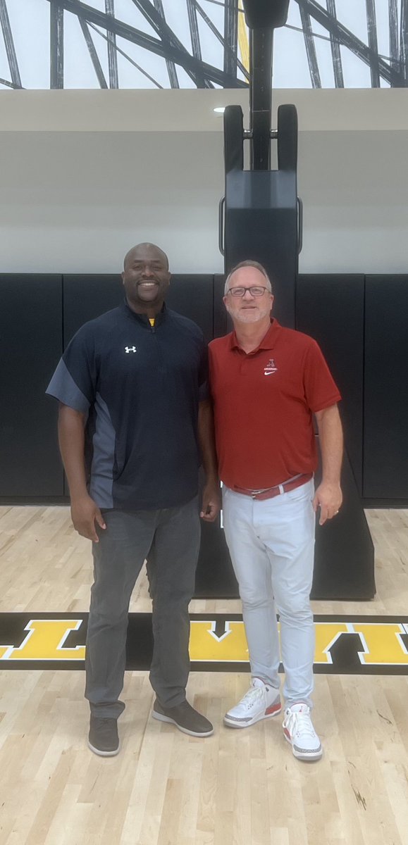 Eric Holmes (@eholmes2425) on Twitter photo Thank you to Arkansas University for taking the time to visit & check out open gym run today!! We appreciate you for coming today!! ❤️🤍 <a href="/RazorbackWBB/">Razorback Women's Basketball</a> <a href="/coachneighbors/">Mike Neighbors</a> <a href="/HoopsMadill/">Madill Hoops</a> @MadillWildcat @OK_SwiftWBB Thank you to Arkansas University for taking the time to visit & check out open gym run today!! We appreciate you for coming today!! ❤️🤍 <a href="/RazorbackWBB/">Razorback Women's Basketball</a> <a href="/coachneighbors/">Mike Neighbors</a> <a href="/HoopsMadill/">Madill Hoops</a> @MadillWildcat @OK_SwiftWBB