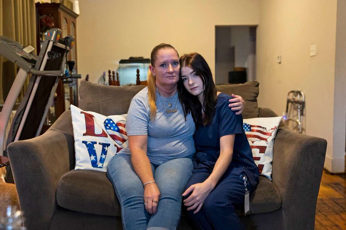 ‘One disaster after another': How Family Court Judge Lyris Younge failed families

"Never in a million years did I think our justice system was like this," one mother said. "Never did I think that judges were doing this and getting away with it."

nbcnews.com/news/us-news/o…