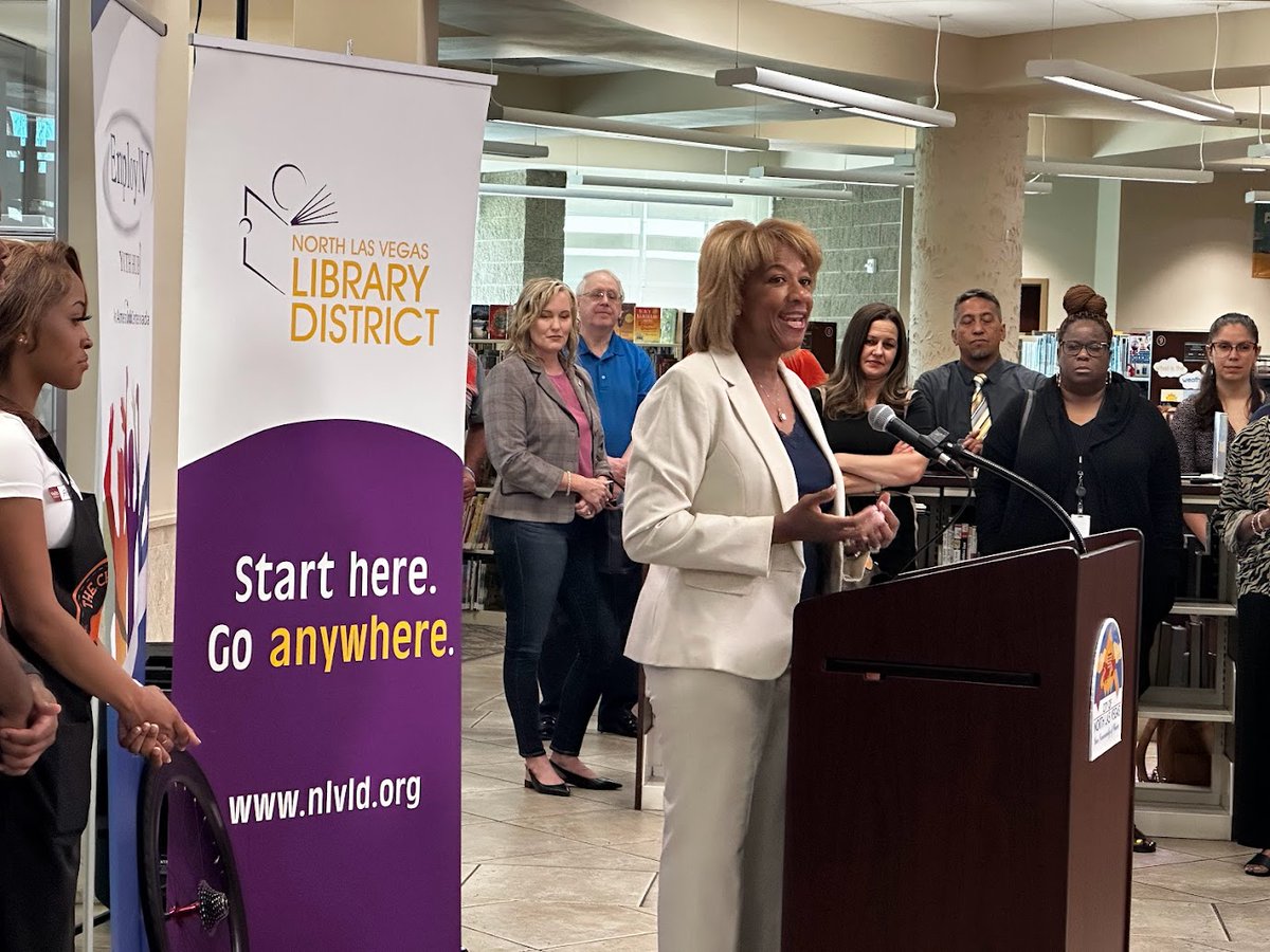 CNLV's tweet photo. Today, Mayor Goynes-Brown & Mayor Pro Tem Black joined @WCNevada for the #GrandOpening of the EmployNV Youth Hub at #AlexanderLibrary in #NorthLasVegas! This hub works with young adults to prepare them for the workforce and provide valuable hands-on work experience & internships. https://t.co/vhuMXvY09z