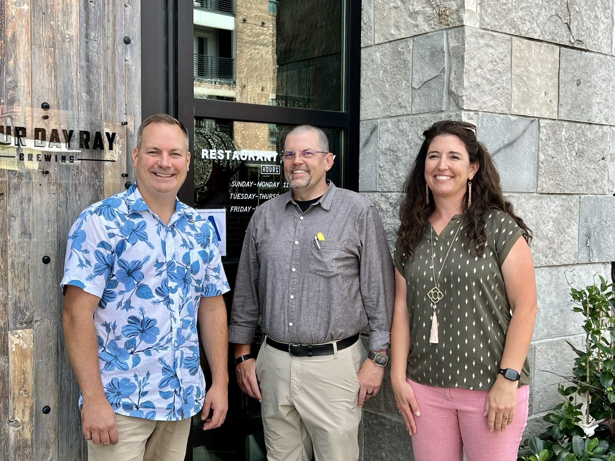 This week, Mayor <a href="/ScottFadness/">Scott Fadness</a> awarded the first “A” letter grade for the <a href="/FishersHealth/">Fishers Health Department</a> Department’s Retail Food Inspection Grading System to <a href="/fourdayray/">Four Day Ray Brewing</a>. Grades are available on the dashboard at fishers.in.us/1482/Retail-Fo…. Grades will also be posted on exterior doors of all
