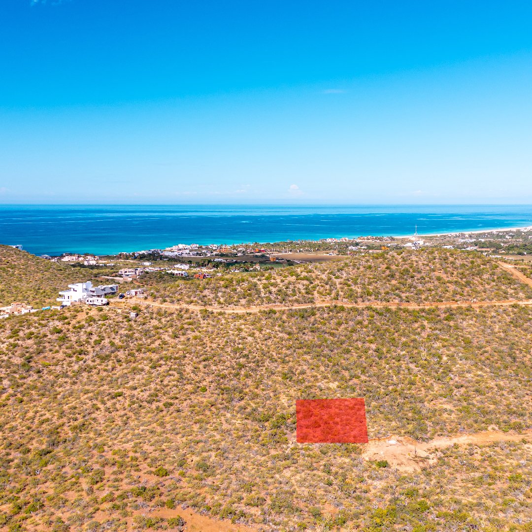 TheAgencyBaja's tweet photo. DESERT HILL LOT 1021 – CERRITOS
Offered at $99,000 USD | $1,933,855 MXN
19,697.96 TOTAL SF | MLS: 22-3687

Listed by Adali Parks

Overlooking Cerritos Bay, this lot offers 1830 meters of desert natural landscape with incredible ocean and desert views. The potential that this lot has is a two-story house with an infinity pool looking at the bay.

Learn more about this property: https://t.co/Jch4R5D5jo

#DesertHill #TheAgency #TheAgencyre #TheAgencyLosCabos