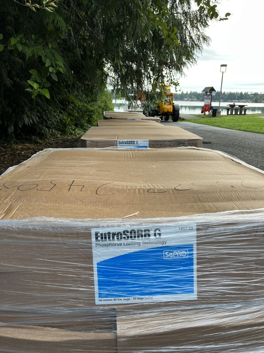 aquatechnex's tweet photo. Eutrosorb G sequesters phosphorus and restores lakes impacted by harmful algae blooms. Another day another lake saved #stewardsofwater https://t.co/7MYKBnYeUL