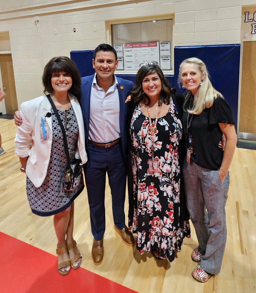 Thank you <a href="/julio_clemson/">Julio C Hernandez</a> for sharing your incredible story with our students! #hacerleganas #RAMS #esol #middleschool #iteachmiddles #lifeofateacher #teacherlife #mlls #multilinguallearner #ClemsonTigers