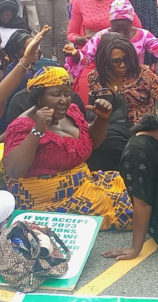 I just want to appreciate Madam Caroline Nwachukwu from Benue State. I’ve never met her but would love to. 

The first time I noticed her was when my media team in Nigeria covering the PEPC  in May, sent me photos and videos of protesters in front of the Appeals Court .l had