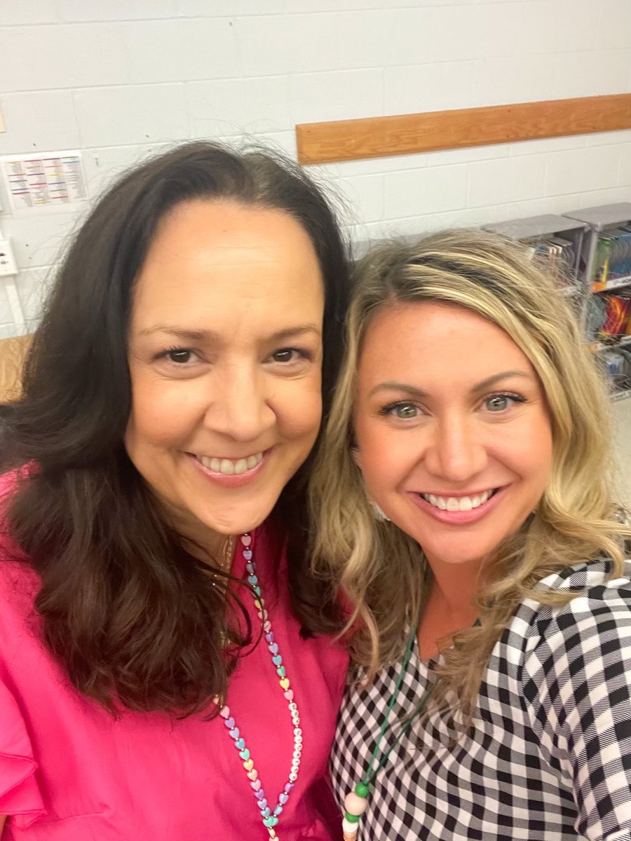VaughanCounsel1's tweet photo. Open House! We shared our Zones of Regulation and had Coping Strategies around the room for our kids and parents. https://t.co/MQhsc7pGda