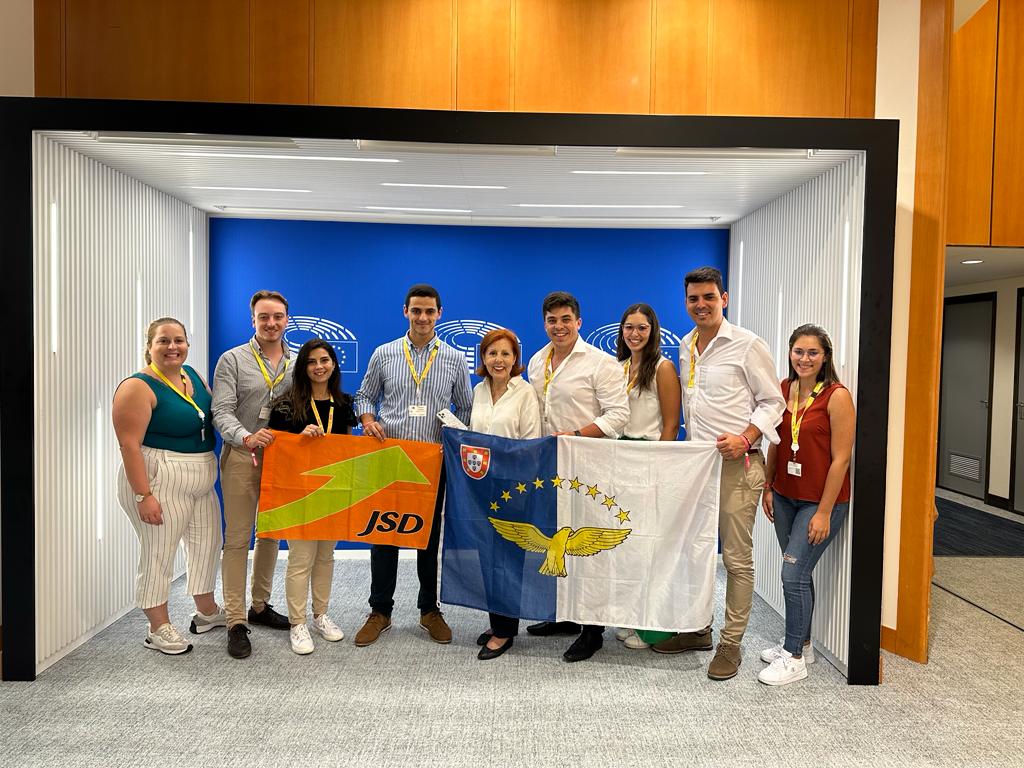 #EPP4Youth

Açores na Semana Europeia da Juventude do @EPPGroup 🇪🇺

Obrigado à Eurodeputada @mgracacarvalho pelo convite ✌️

#EPP4Youth #JSDAçores