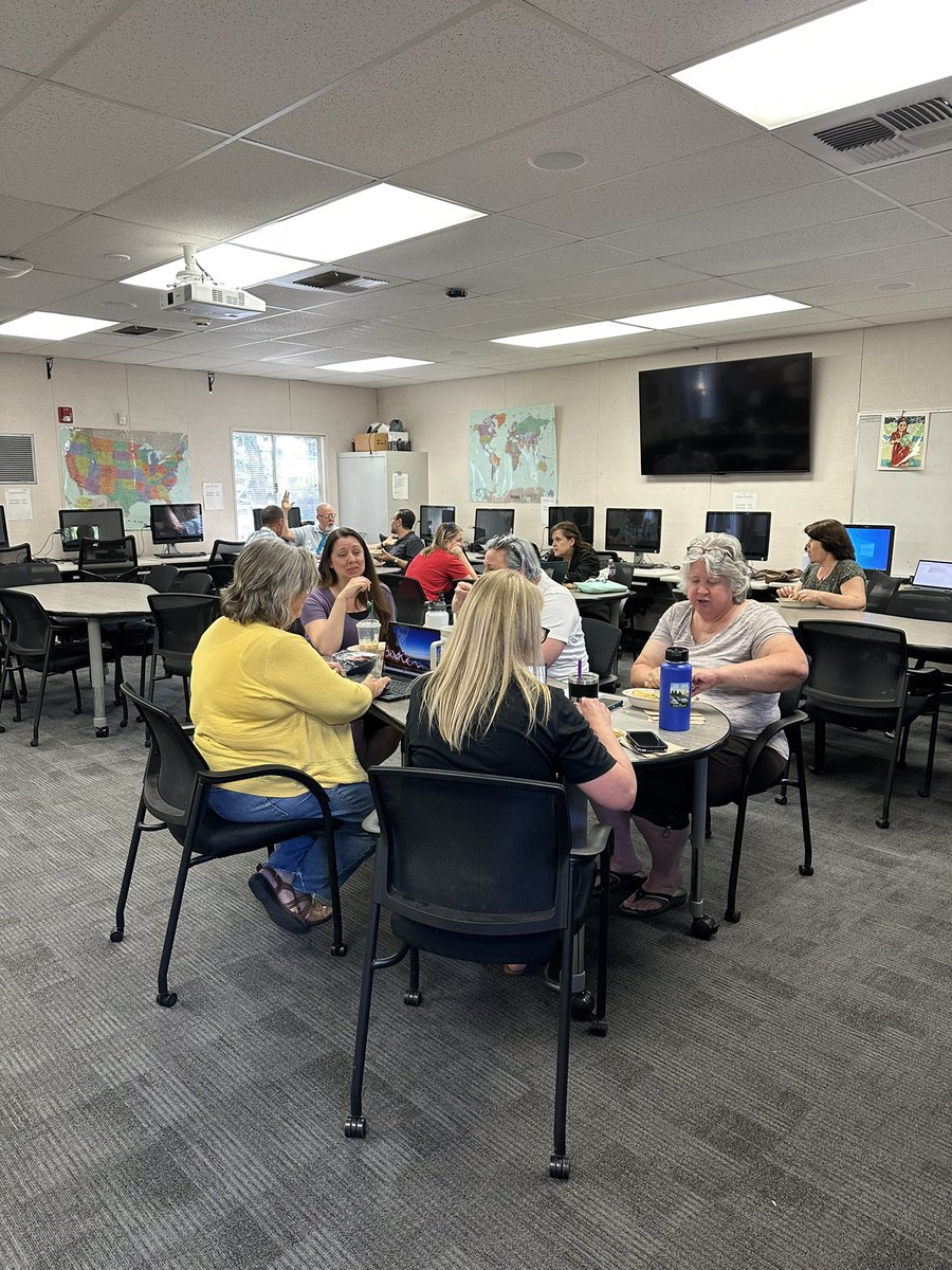 RosevilleAdultSchool tweet media