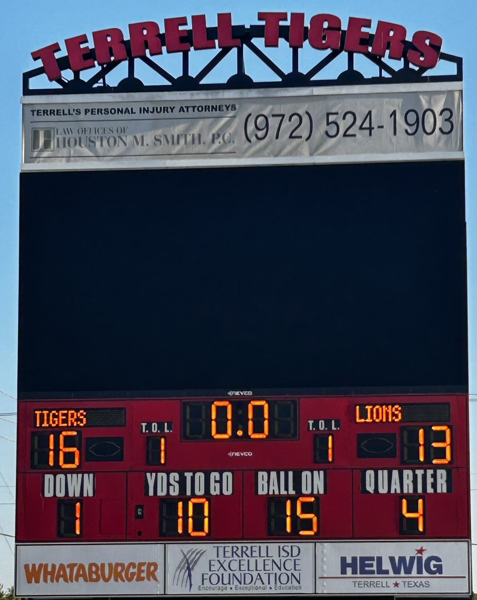 TerrellTigerFB's tweet photo. 🚨Freshman win!!!
Game Winning FG!
#ambush 🐅🐅🐅🐅

#TigerTOUGH🐅 
#ba🐅 
#TTP https://t.co/kAqRn1dVL8