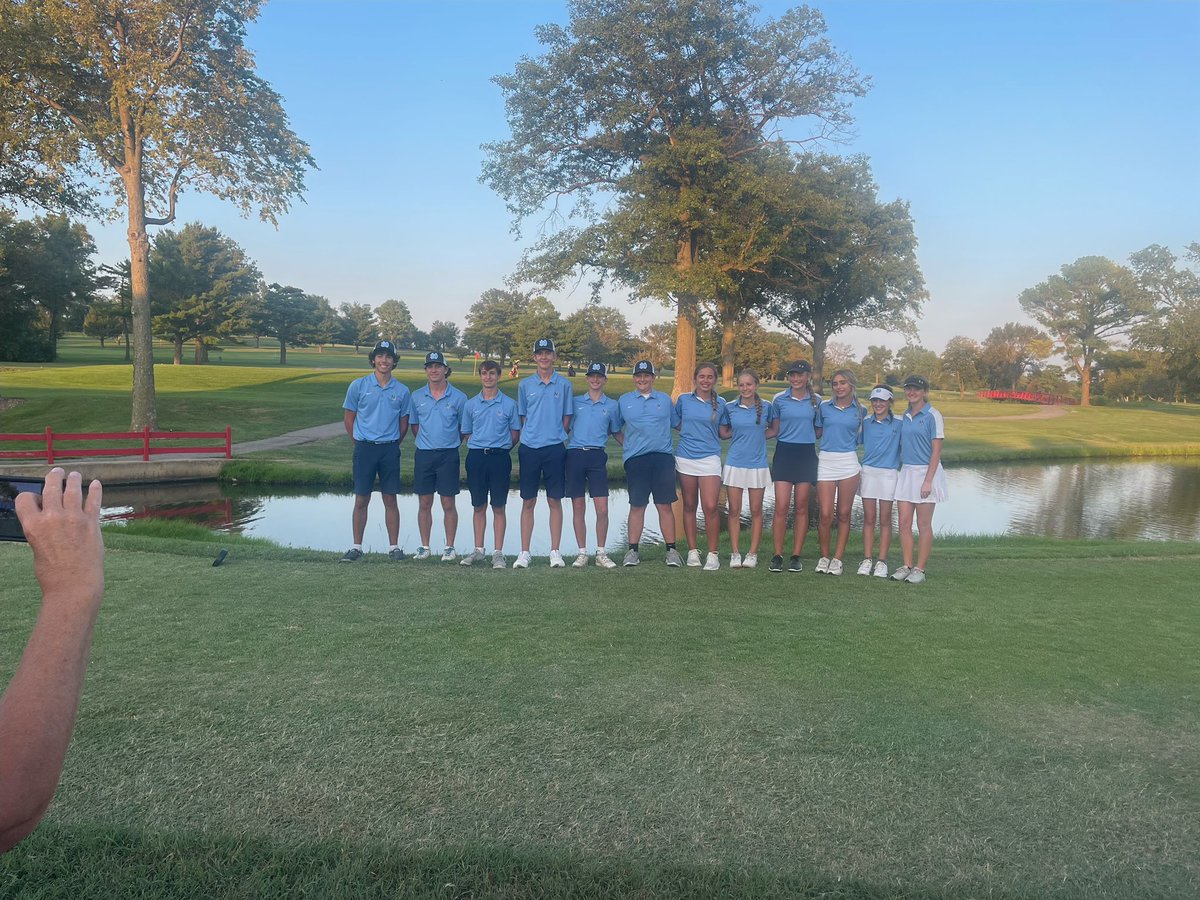 Congratulations to the Mater Dei Knights and Lady Knights in their 2nd place finish with a total of 266 at the Metro East Co-Ed Tourney - O. Musenbrock/A. Ringwald - 63, O. Moss/A. Sweeten - 64, G. Zurliene/K. Gerdes - 67, B. Moss/F. Meyer - 72.