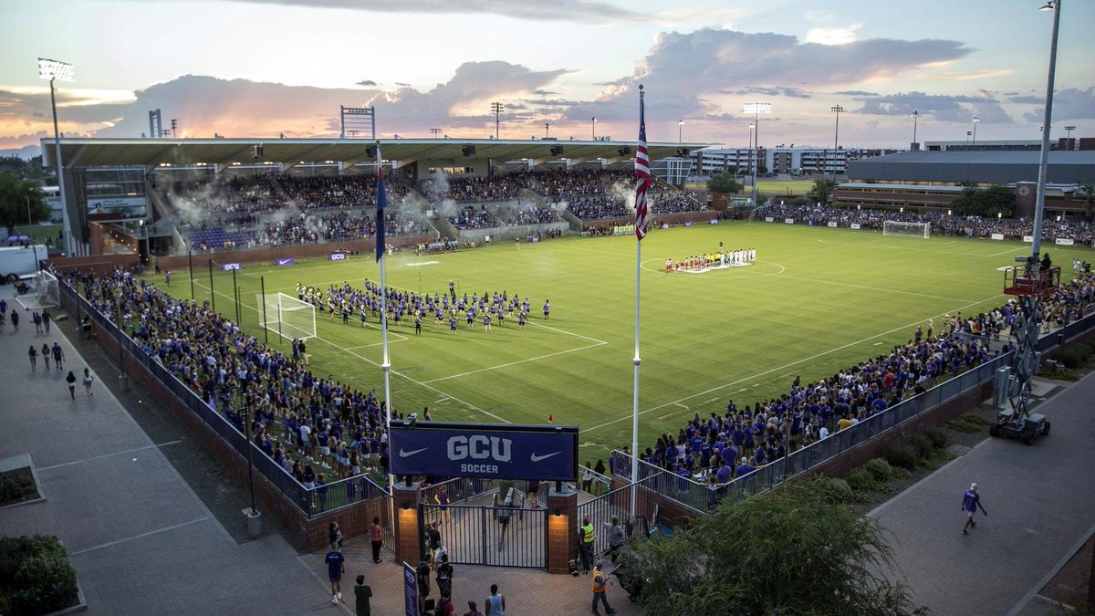 Internespo's tweet photo. 🚀 Exciting times for #CollegeSoccer in the USA! ⚽🇺🇸With the surge in popularity and stars like #Messi in the #MLS, college soccer is on the rise.
⭐Highlighting over 20 of the most iconic #Stadiums that make college soccer even more exciting! 🏟️
https://t.co/eRUKdOyUbn https://t.co/38mtfjjTGr