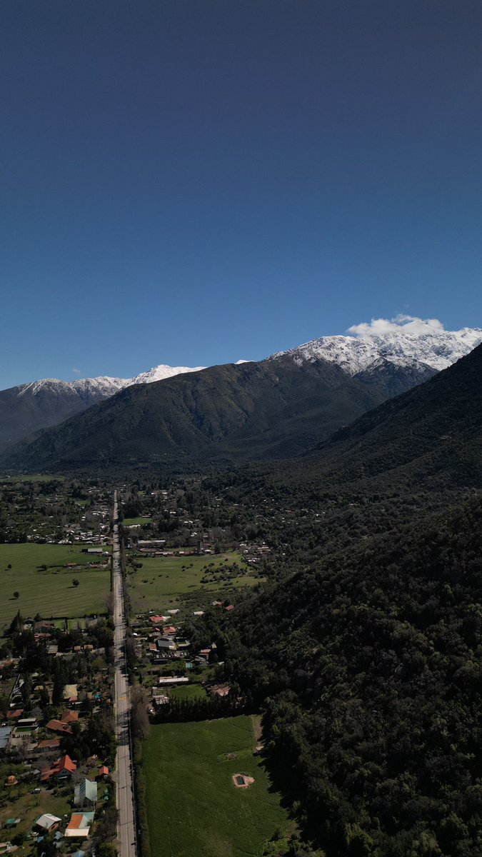 CharlyRabbit's tweet photo. Siempre que llovió paró #cajondelmaipo El Manzano https://t.co/9abWCBBBpY
