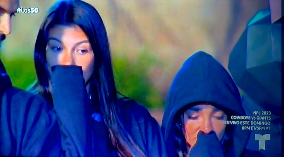 isaLaferte10's tweet photo. Bueno todos se equivocan, es la primera vez que nos falla el spoiler😂
Pero lo que nunca va a cambiar es el cariño por los Leales 🤍 y que Ana y Fer merecen ganar #Los50 
Ah y que amo la amistad de Ana y Mane🥺🫂 https://t.co/IoEaZScqkW