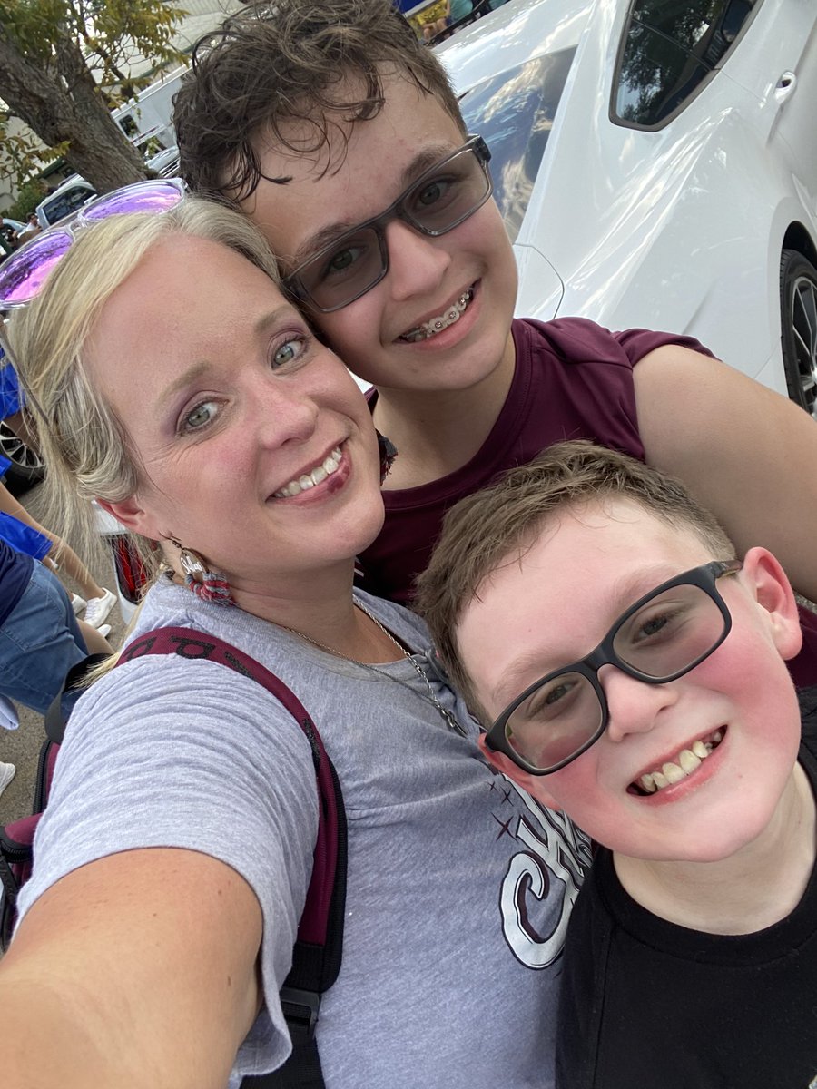 SJHLibrary (@sjh_booklady) on Twitter photo I love the <a href="/ConroeHSCISD/">Conroe High School, Conroe ISD</a> homecoming parade! I get to see former students and have my own <a href="/StocktonCISD/">Stockton Junior High, Conroe ISD</a> Stallion and <a href="/bozmanbroncos/">Bozman Intermediate, Conroe ISD</a> with me! I love the <a href="/ConroeHSCISD/">Conroe High School, Conroe ISD</a> homecoming parade! I get to see former students and have my own <a href="/StocktonCISD/">Stockton Junior High, Conroe ISD</a> Stallion and <a href="/bozmanbroncos/">Bozman Intermediate, Conroe ISD</a> with me!