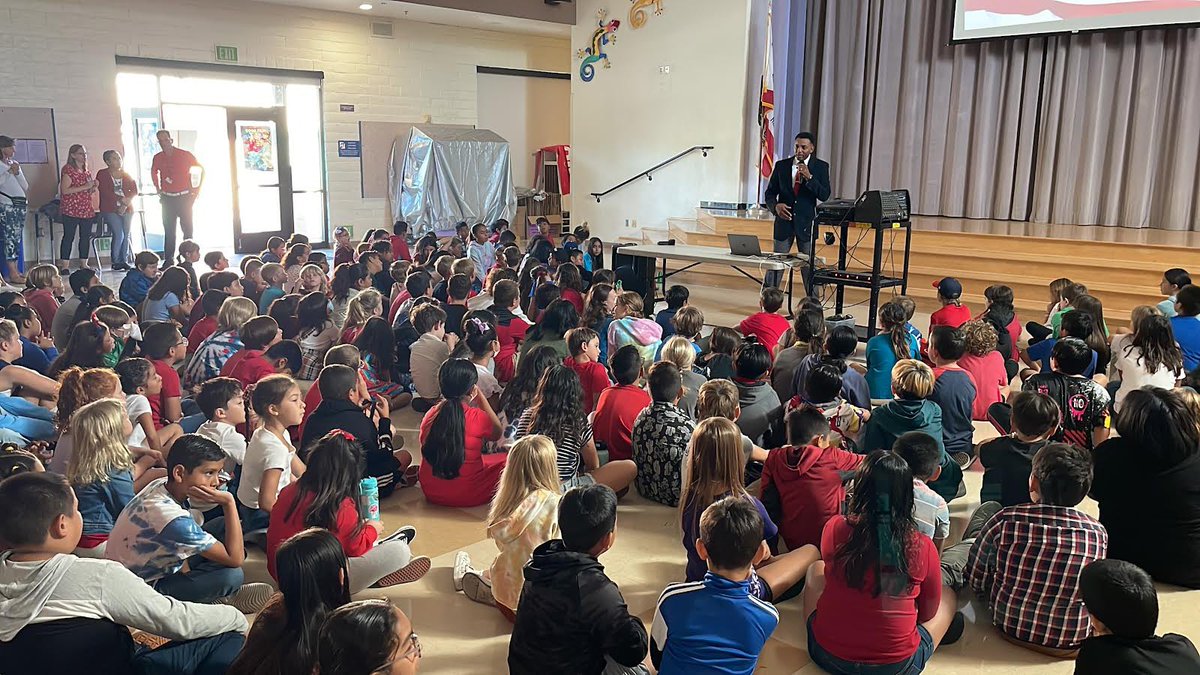 Valley Roadrunner tweet media