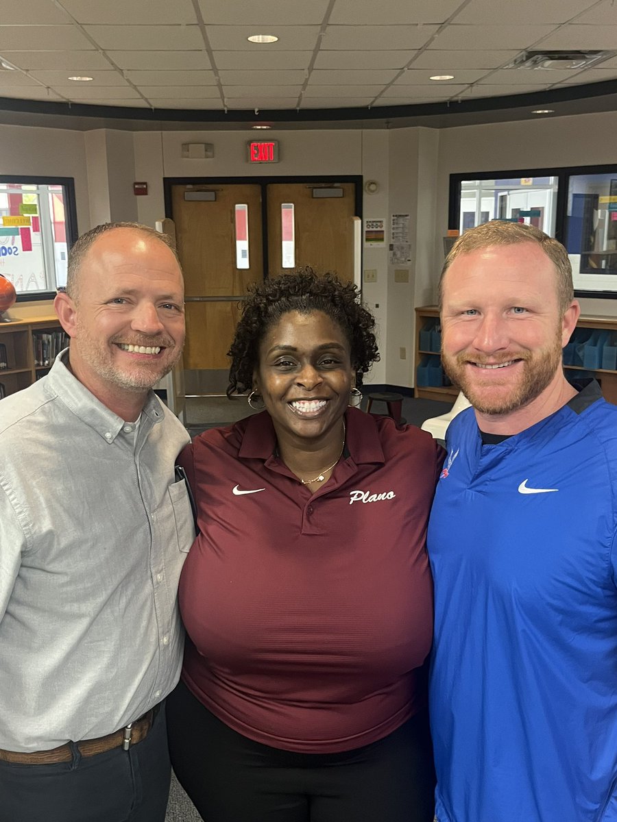 PlanoELAR's tweet image. A McCord of three strands! 💪🏼💪🏼💪🏼Such an awesome team leading @HaggardEagles! @Plano_Schools @PlanoISDSAS #LevelUpPISD