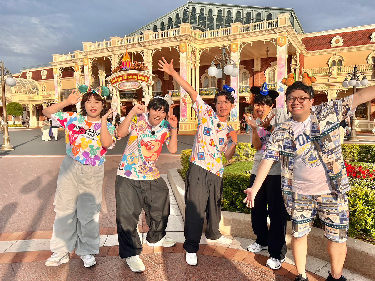 TDR_PR's tweet photo. ／
番組情報📺
＼

9月9日(土)9:30～放送の「王様のブランチ」(TBS系列)は、全編ディズニー尽くし！
期間限定のグルメや、東京ディズニーリゾートのデートスポット、ディズニーホテルのお部屋リサーチや、ミキがおすすめするパークの楽しみ方など盛りだくさんな内容でご紹介します♪ https://t.co/xXmz7OT9EJ