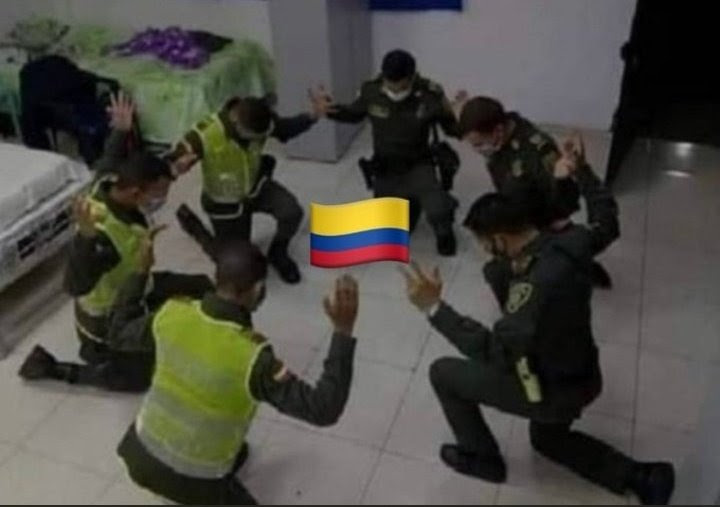 colombia mete el segundo gol 
colombia mete el segundo gol
colombia mete el segundo gol