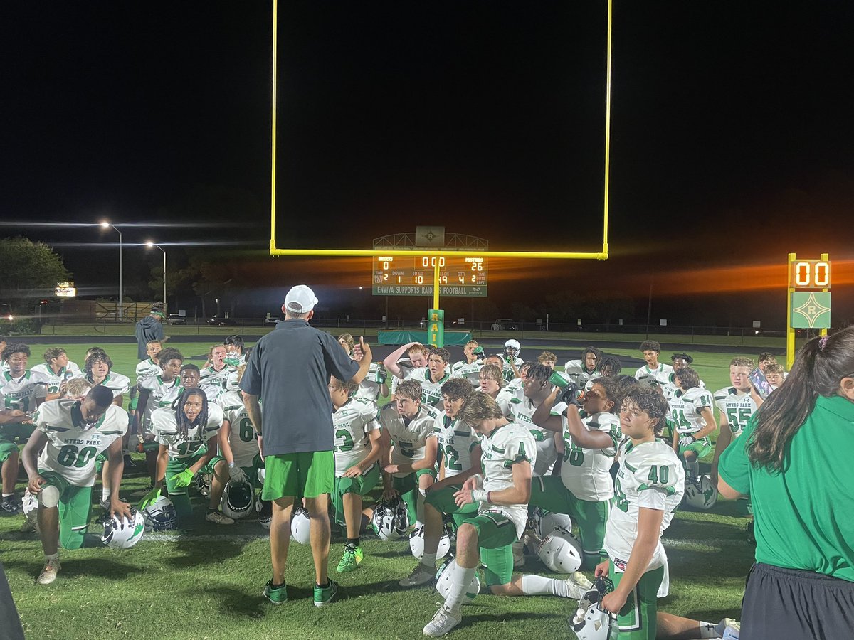 The good guys ended up on top tonight! 

Heck of a job by our young guys and coaches!🐎 26-0