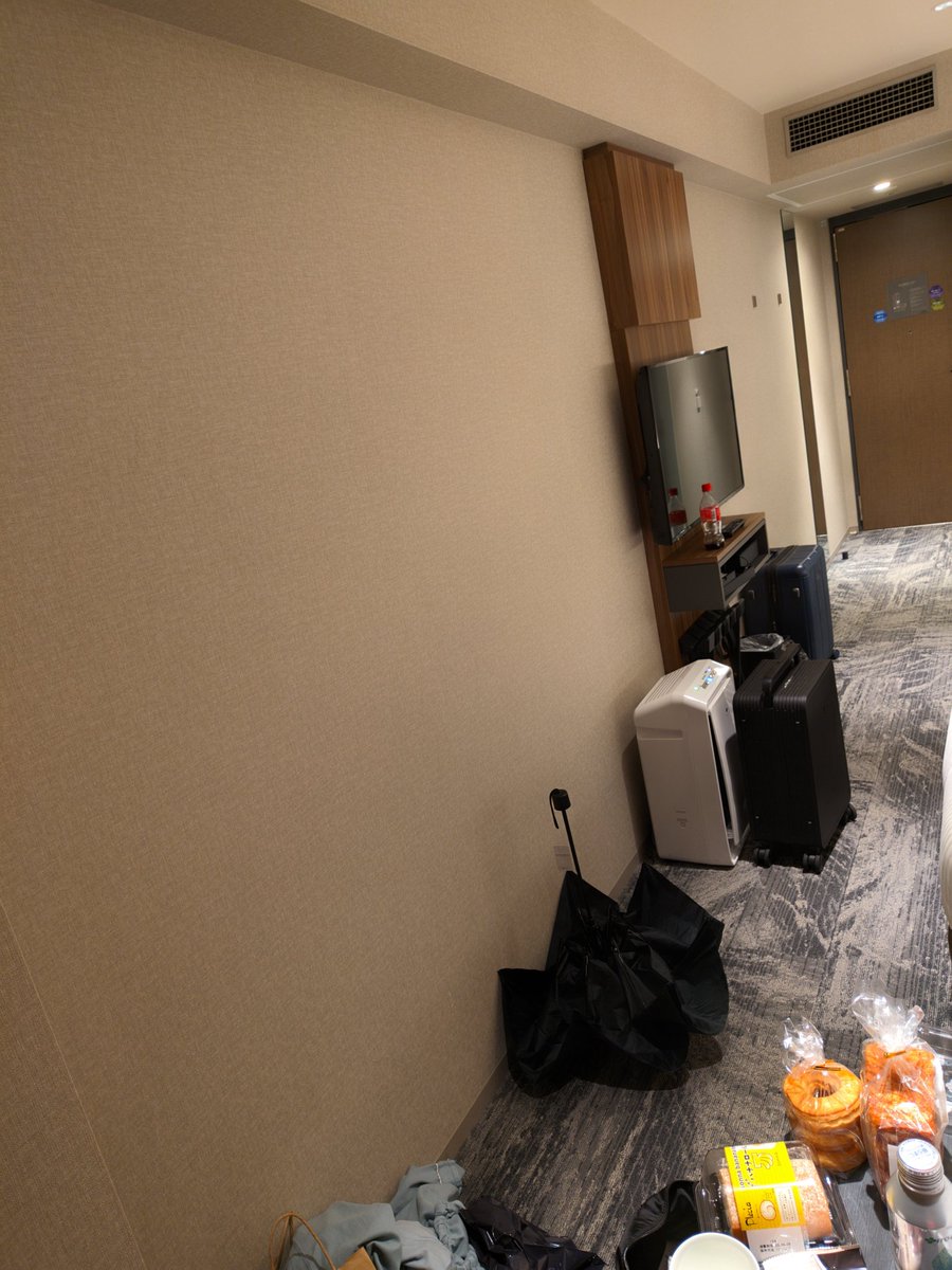 joooshrun's tweet photo. 三井花园酒店不错，就是价格离谱周五一晚得1800 https://t.co/U6DFmQ17Zy