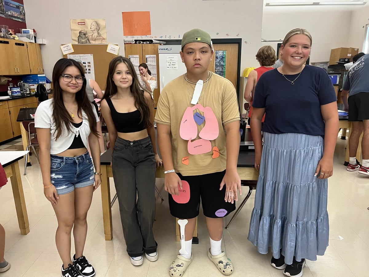 NHSBioTeach's tweet photo. Body parts- where do they go?  Anatomy class having some fun with mystery organs! https://t.co/Mlb9HTzlUM
