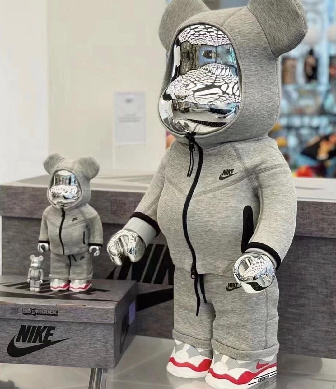 BE@RBRICK NIKE TECH FLEEC N98 100%\u0026400%