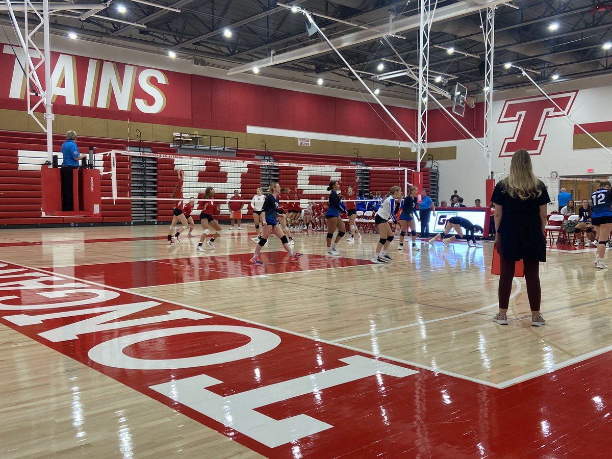 Shawn F. Linenberger (@manatthemirror) on Twitter photo #MirrorSports update: <a href="/TongieHigh/">Tonganoxie High School</a> 🏐 25 | 20 Leavenworth | End of Set 1. THS defeated Pleasant Ridge in 2 sets earlier tonight. <a href="/tonganoxie/">Tonganoxie Mirror</a> #MirrorSports update: <a href="/TongieHigh/">Tonganoxie High School</a> 🏐 25 | 20 Leavenworth | End of Set 1. THS defeated Pleasant Ridge in 2 sets earlier tonight. <a href="/tonganoxie/">Tonganoxie Mirror</a>
