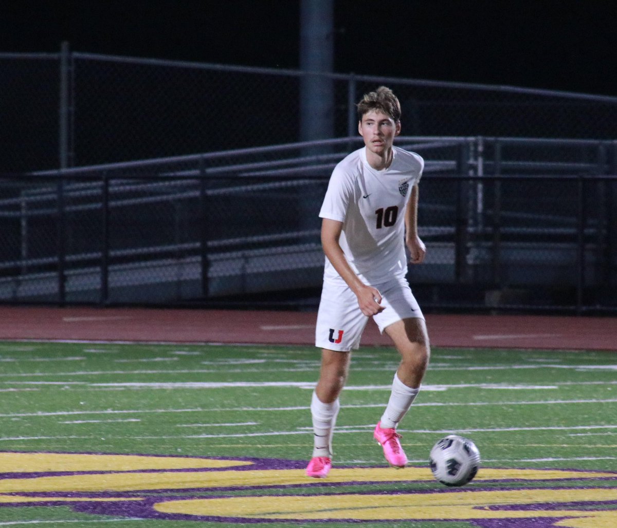 Yo Joe! <a href="/joedonn1067/">Joe Donnelly</a> is going off! 💥💥💥 Hat trick for the man off a corner service from Emi Sobarzo. USC 3-0 over <a href="/CMBoysSoccer/">Canon Mac Soccer</a> at 43”. Hold on tho, stranger things have happened in these USC-CM games.

#WPIALSoccer #GoPanthers #uschssoccer #itstimeforUSc #discojoedonnelly