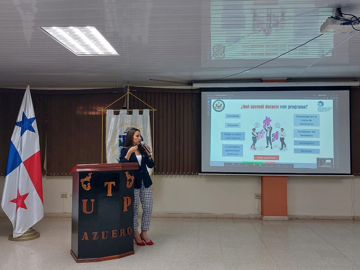 ysaez22's tweet photo. Celebrando la Exchange Alumni Week! Descubriendo el mundo de oportunidades que las becas del Departamento de Estado de EE. UU. nos brindan. 🇺🇸🎓 Celebrando el poder de la educación para cambiar vidas. 📚✈️ @StateIVLP @USEmbPAN
#AlumniWeek #EducaciónGlobal #IVLP2021 #IVLPalumni https://t.co/a6Q8XBsm5p