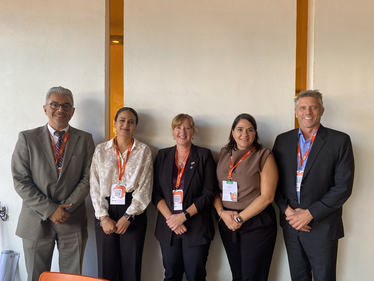 verosotomxcan's tweet photo. Otro día muy productivo en #AMPEI2023.  Tuvimos excelentes reuniones con @JuventudEsGto @diegohehu @UGInternacional y las universidades de British Columbia.🇨🇦Gracias al @BCCIE por el liderazgo.

@ConsulGDL https://t.co/hFVXkbccTb