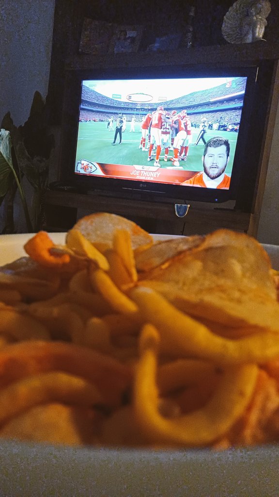 wwc_chris's tweet photo. Hora de NFL https://t.co/lR8fLSVn2G