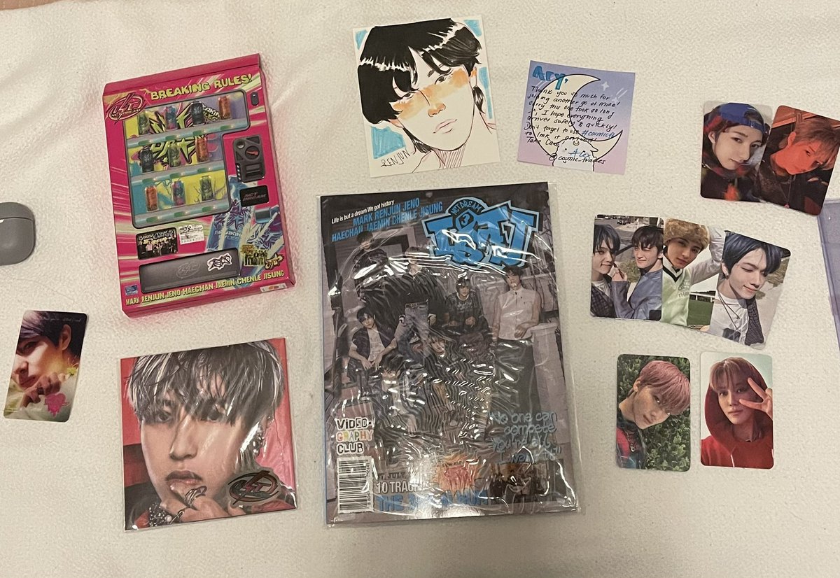 thank youuu everything arrived safely c: 
<a href="/cosmic_trades/">알렉스 💖 selling nct ticket</a> #cosmicfb