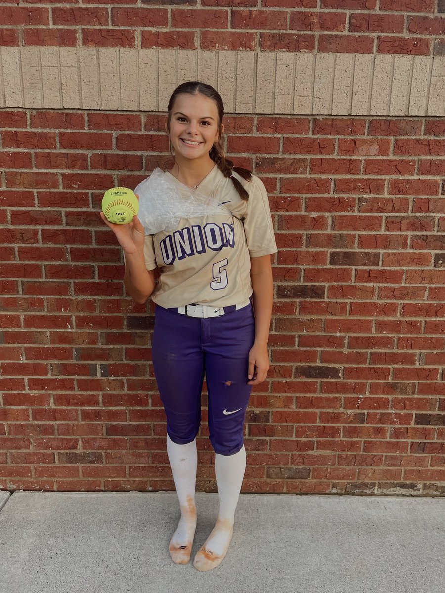 Izzy Anthros tweet media