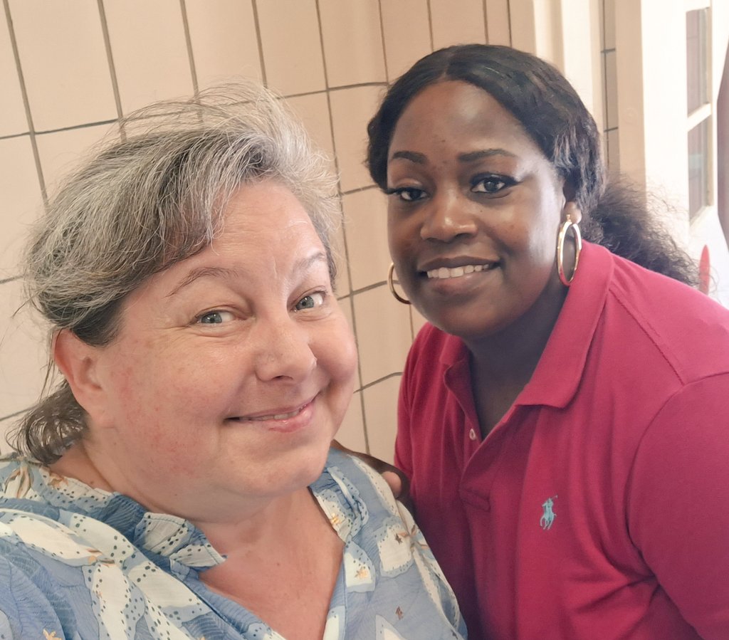 Q300school_NYC tweet media