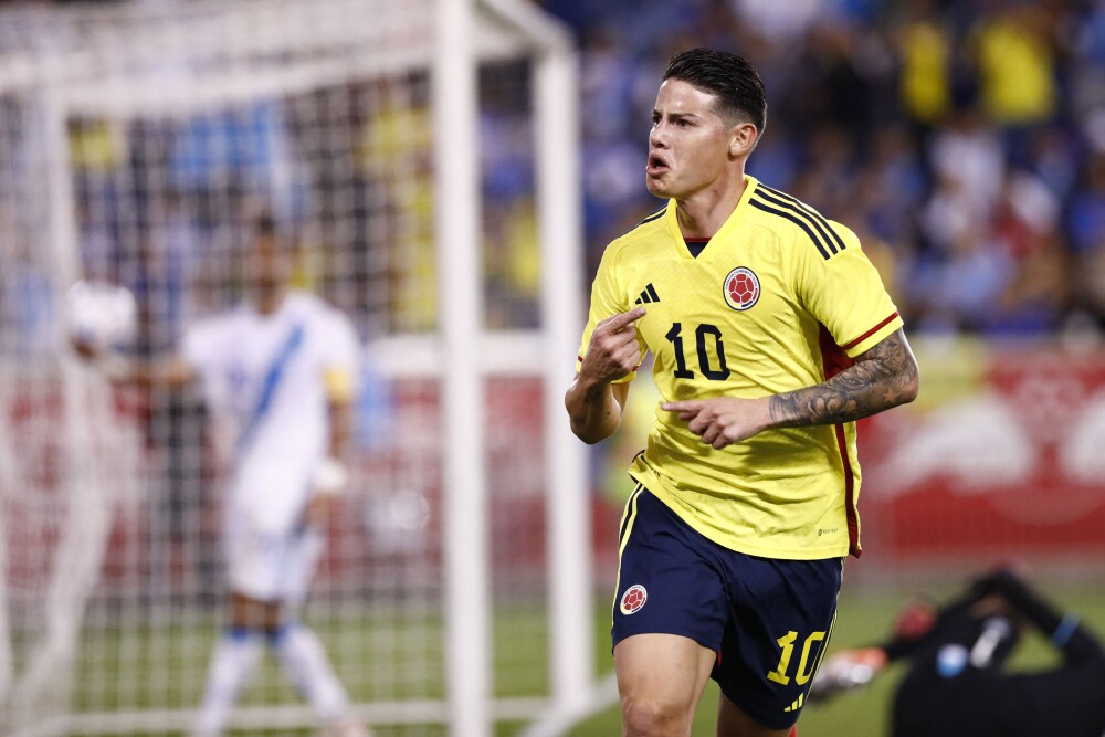 AUnToque_Co's tweet photo. Entró bien James Rodríguez. Ante Venezuela, en 15 minutos, registro:

🎮4 pases claves
🔥3/3 balones en largo
🧠94% de precisión en los pases.

Su entrada, le devolvió al equipo control y dominio.

El fútbol se juega al ritmo de los buenos. Al ritmo de Carrascal, James y Juanfer. https://t.co/QfKL14uc6z