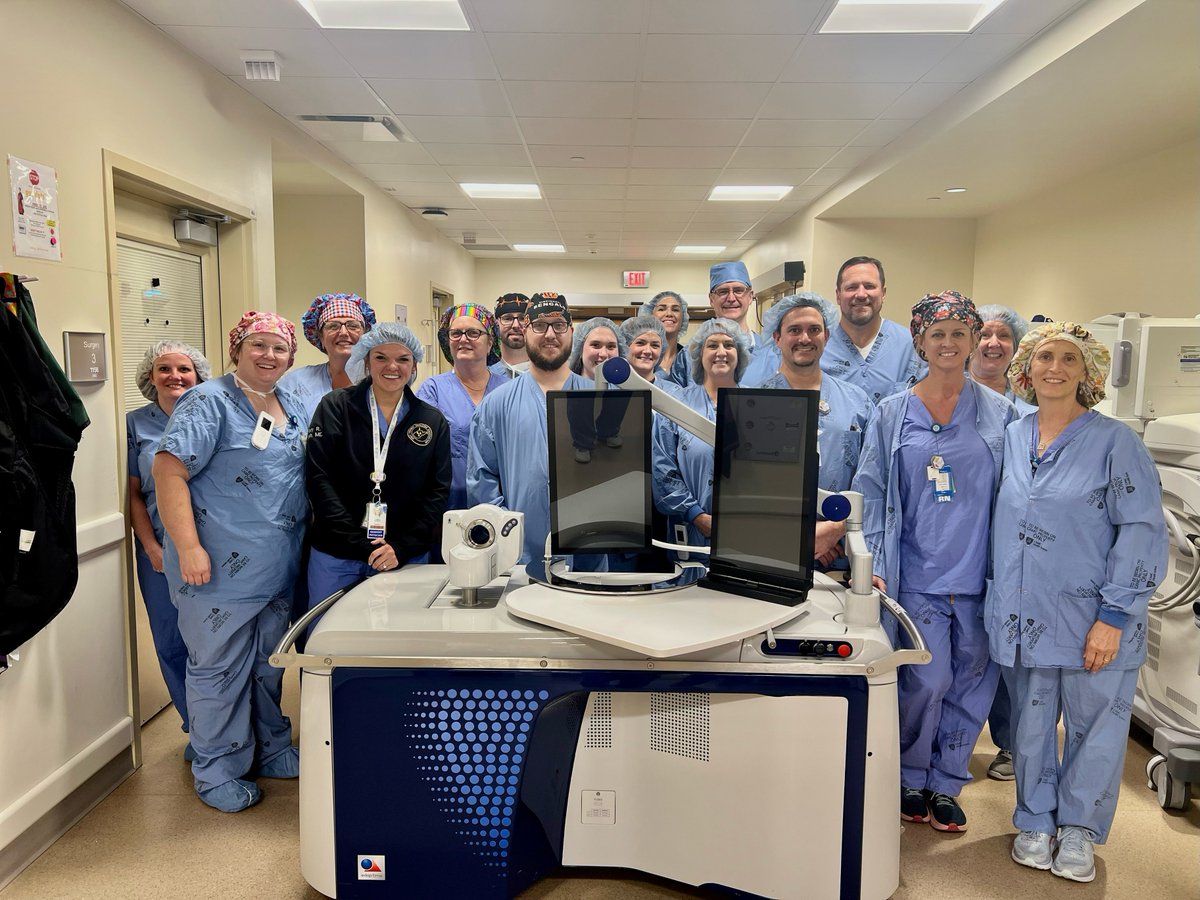 CAMCUrologyIAM's tweet photo. We're pleased to announce that Samuel Deem, DO, and the CAMC Urology team have completed the first Focal One procedures in West Virginia! This achievement in prostate cancer treatment is a testament to CAMC's dedication to cutting-edge health care and innovation. https://t.co/wBsqqznmat