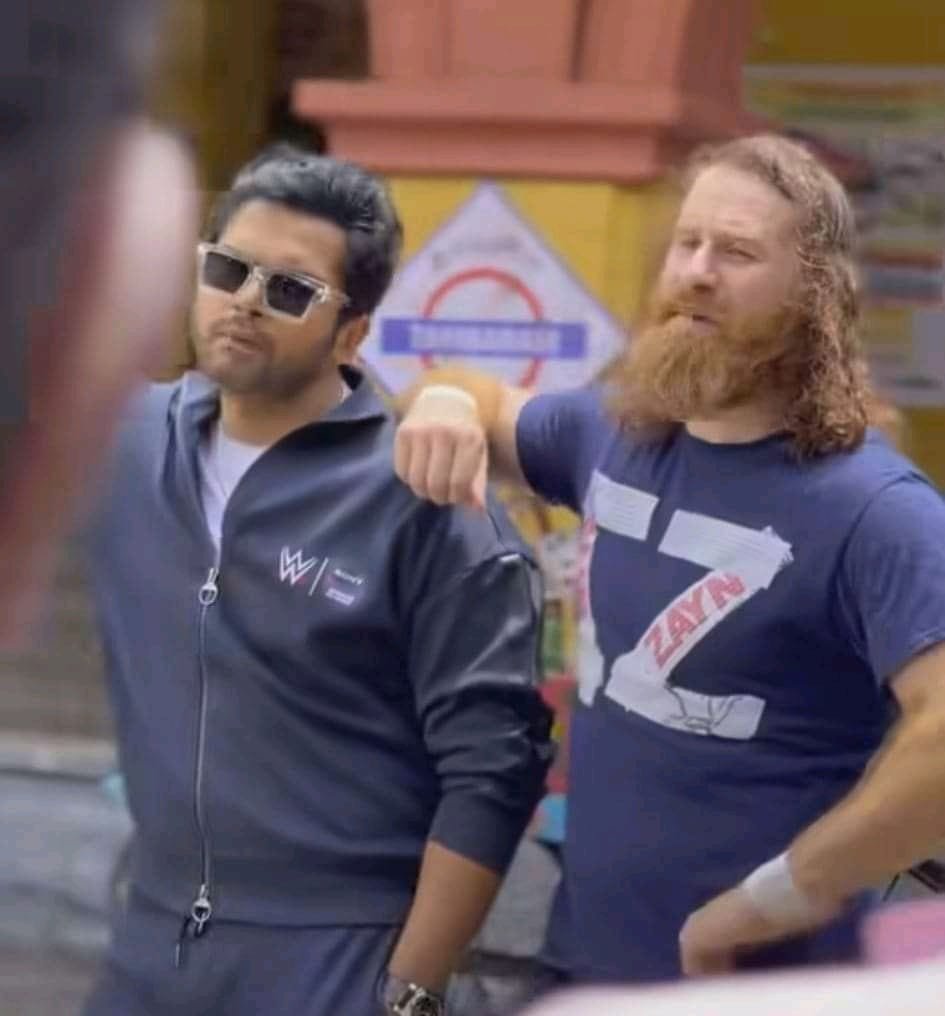 CineBarfi's tweet photo. #Karthi #Kevin & #SamiZayn for a new advertisement for Sony Sports!
#Karthi26 #WWE #Japan #Celebs #Celebrities #Clebrity https://t.co/32cRkSmJ4H
