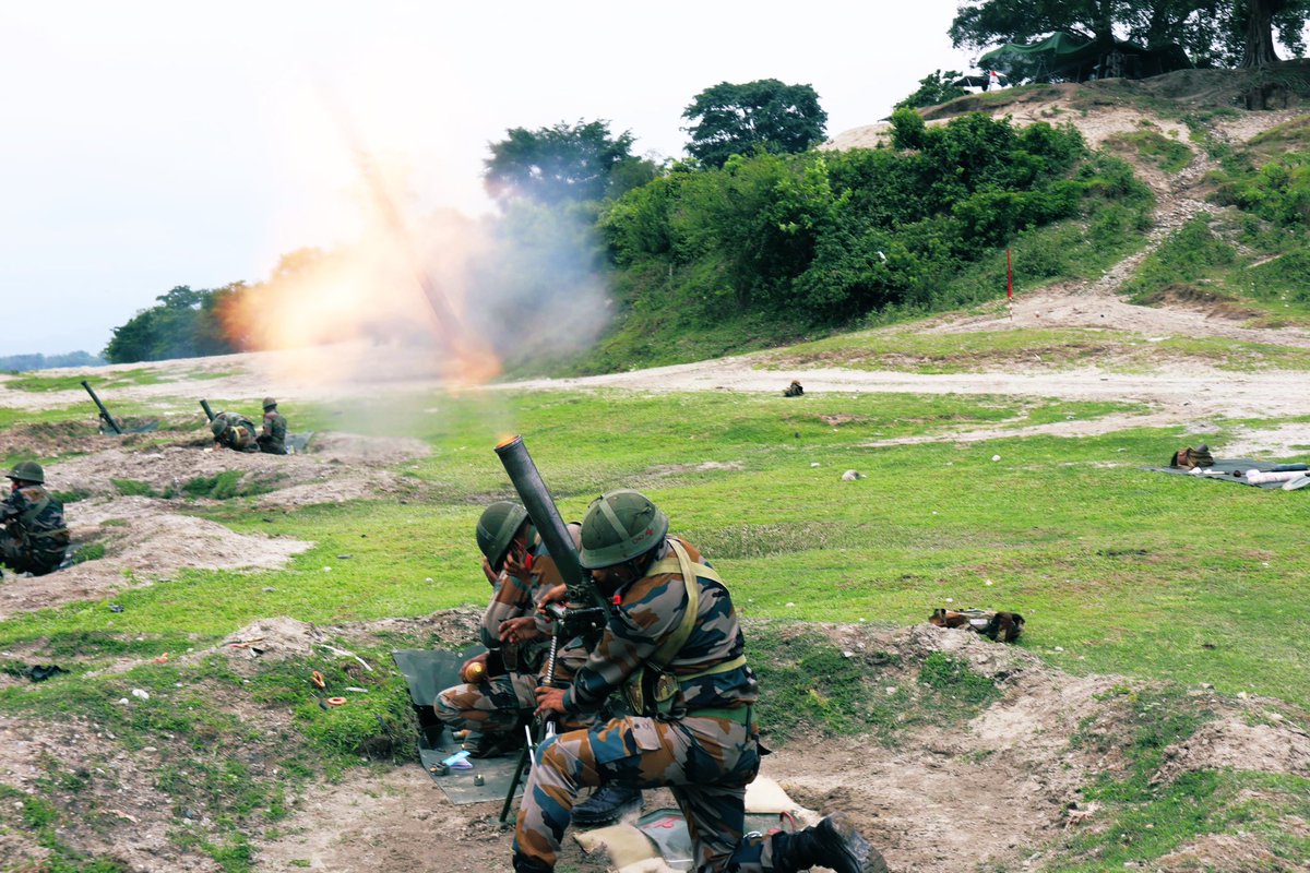trishakticorps's tweet photo. 'The more you Sweat in Peace, the less you Bleed in War'

Bravehearts of the #StrikingLionDivision training to enhance their skills and preparedness. 

From tactical exercises to marksmanship training, these courageous men and women are ever ready and totally committed to safeguarding our nation. 

Long live 🇮🇳
 
#IndianArmy 
#TrishaktiCorps 
#OnPathToTransformation

@adgpi 
@easterncomd