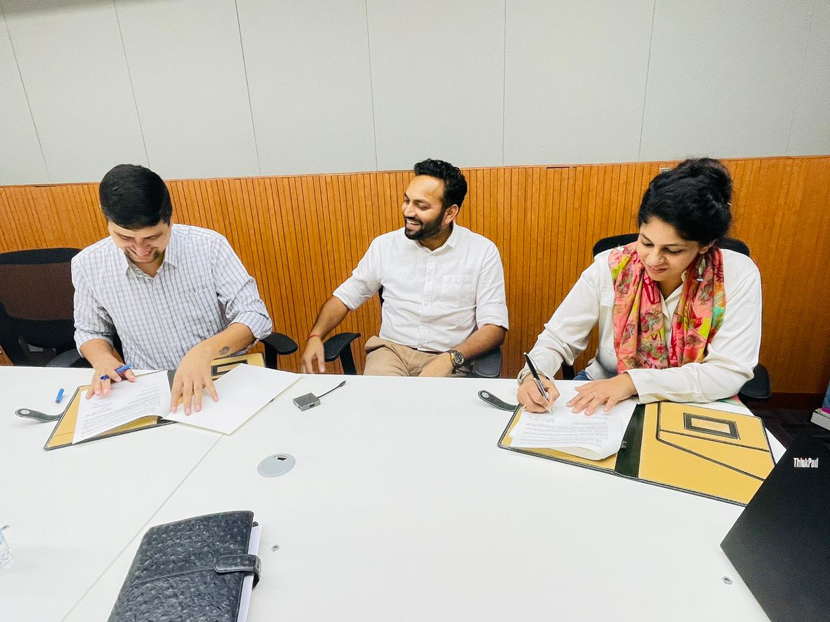 iisermtbi's tweet photo. We are thrilled to announce the official signing of MoU with IIT Ropar Technology &amp; Innovation Foundation's iHub – AWaDH!

This partnership b/w IIT Ropar Technology &amp; Innovation Foundation's i-Hub - AWaDH &amp; IISER TBI- Mohali, will drive innovation to new heights! 💫

#iisermtbi https://t.co/Q00kCqtMOI