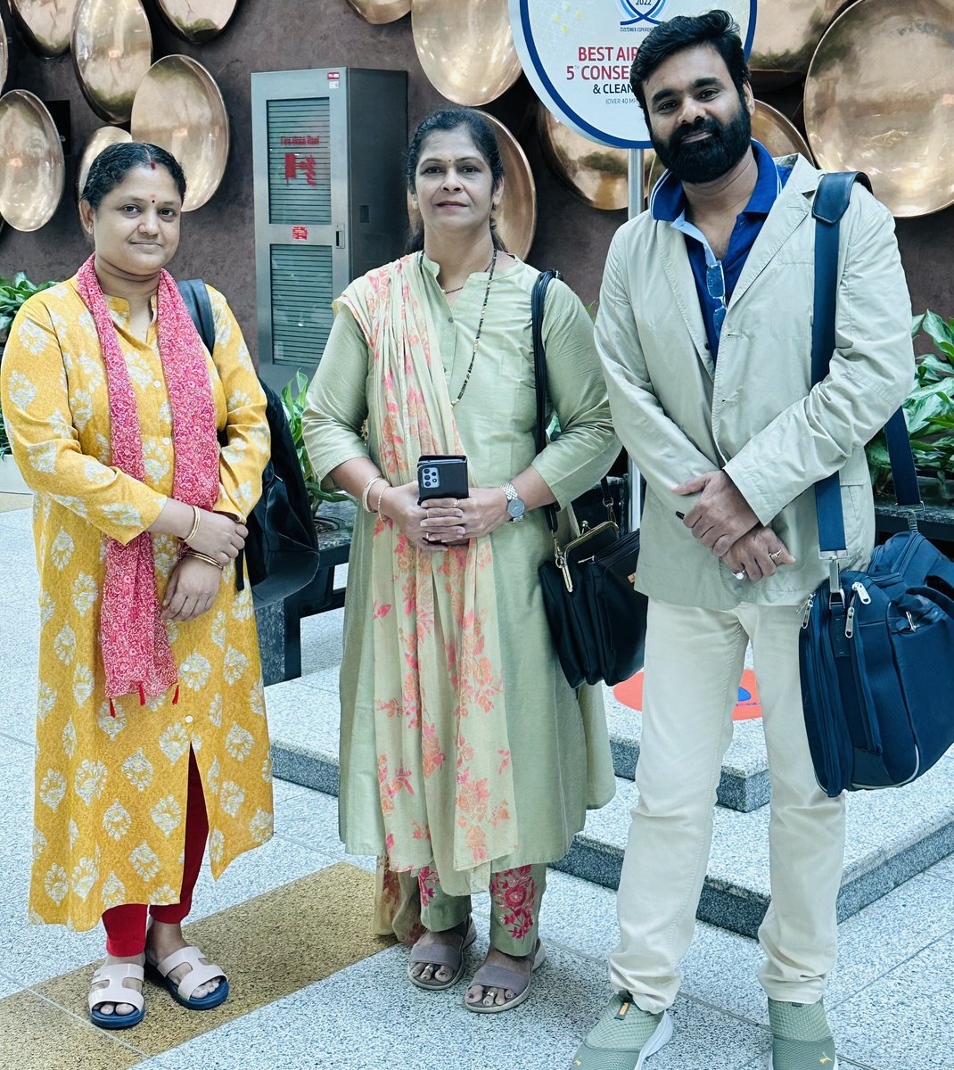 psivaprasadatl's tweet photo. Pleasure meeting Smt.Mrs Seema Mohile madam today. https://t.co/rsr4T2bcQd