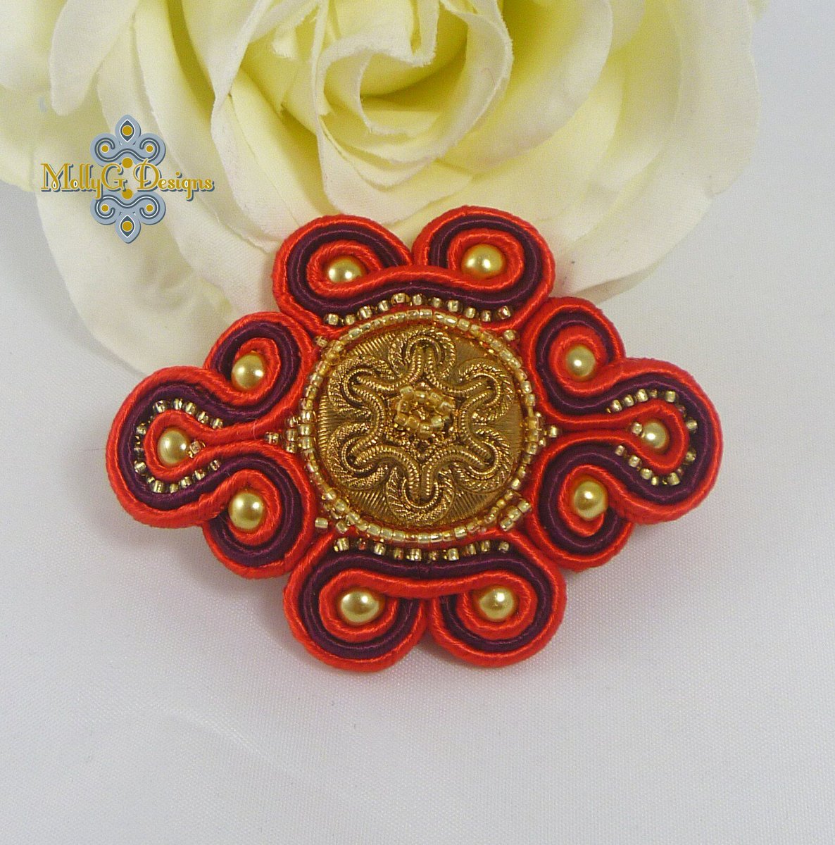 Have a red hot hair day wearing this barrette. Put your hair up to cool down etsy.com/uk/listing/868… #hair #heatwave #MHHSBD #EarlyBiz