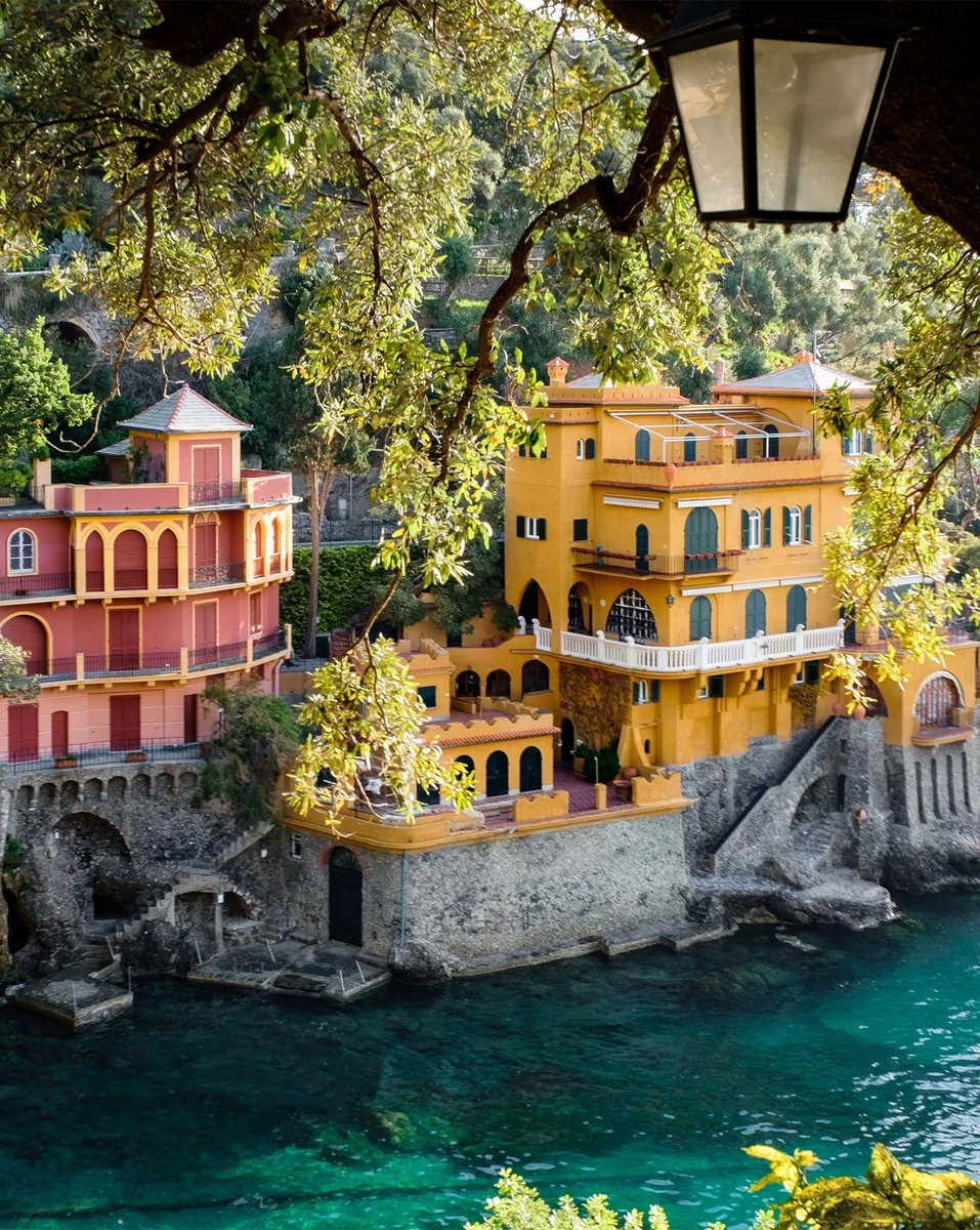 cntraveller's tweet photo. 11 of Italy's most staggeringly beautiful seaside towns. https://t.co/umD2dtECKC https://t.co/iNLvoHTBzM