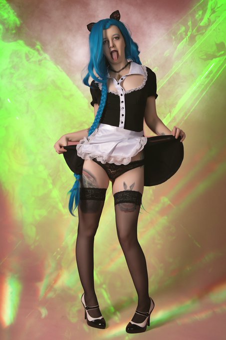 hoch die R&ouml;cke &auml;m meine die H&auml;nde Wochenende xD  #jinx #erocosplayer #lewd #waifu #maid #pantsu #dessoue<a href="/tag/jinx"class="tags">#jinx</a><a href="/tag/tattoos"class="tags"><span>#tattoos</span></a><a href="/tag/maid"class="tags"><span>#maid</span></a><a href="/tag/nylons"class="tags"><span>#nylons</span></a><a href="/tag/lewd"class="tags"><span>#lewd</span></a><a href="/tag/waifu"class="tags"><span>#waifu</span></a><a href="/tag/pantsu"class="tags"><span>#pantsu</span></a><a href="/tag/erocosplayer"class="tags"><span>#erocosplayer</span></a>