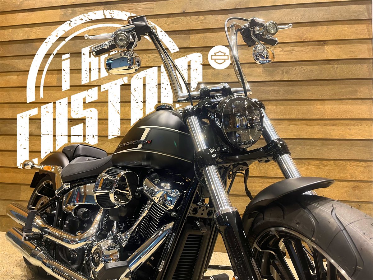 hd_shinyokohama's tweet photo. #FXBR Z-BAR CUSTOM！

#Breakout117 のクロームを
活かしつつ、ワイルドなライディングポジション
『Z-BAR』カスタムです。
車検基準をクリアした
高品質のカスタムになります。
ハーレーカスタムについては、
お気軽にスタッフまでお問い合わせください。

#ハーレーダビッドソン新横浜
#iamcustom https://t.co/QMbcANDbYC