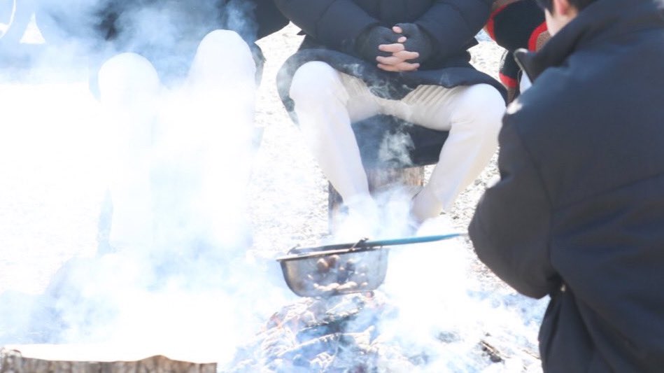 ksnmura's tweet photo. sunoo taking care of his members: an important thread ♡ https://t.co/cJmZJ6RS0y