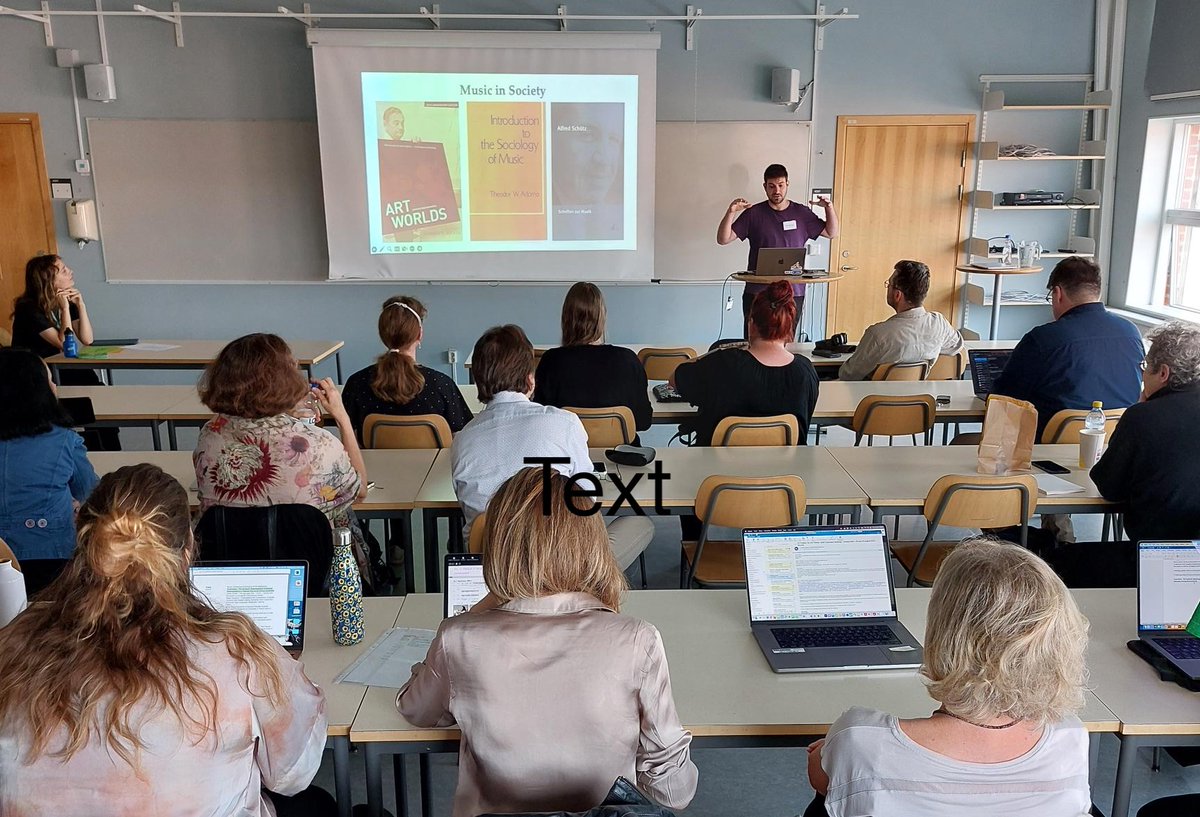 Yuval Geva analyzing musical demonstrations in interaction, when syntactically integrated and not. Launching the second day of …vocalizationshome.files.wordpress.com/2023/09/esn-20…