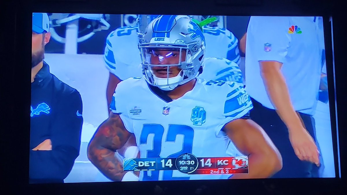 TheGoodDrPhil87's tweet photo. Happy NFL Kickoff night! Football is back! #NFLisback #NFLKickoff #picksix https://t.co/WqC1oRDTnT