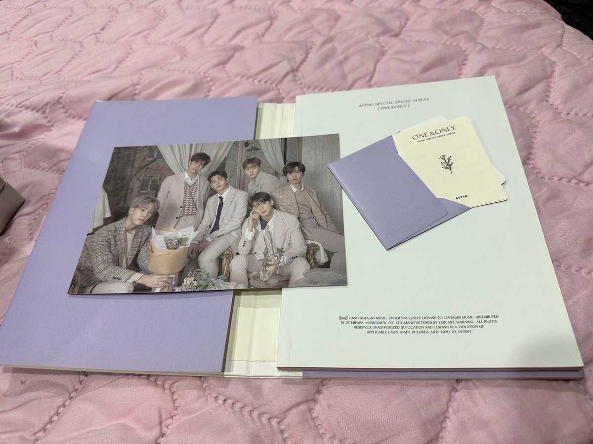 astro_fatified's tweet photo. WTS/LFB

ASTRO ONE &amp; ONLY SPECIAL ALBUM https://t.co/d8kdSRTYYY