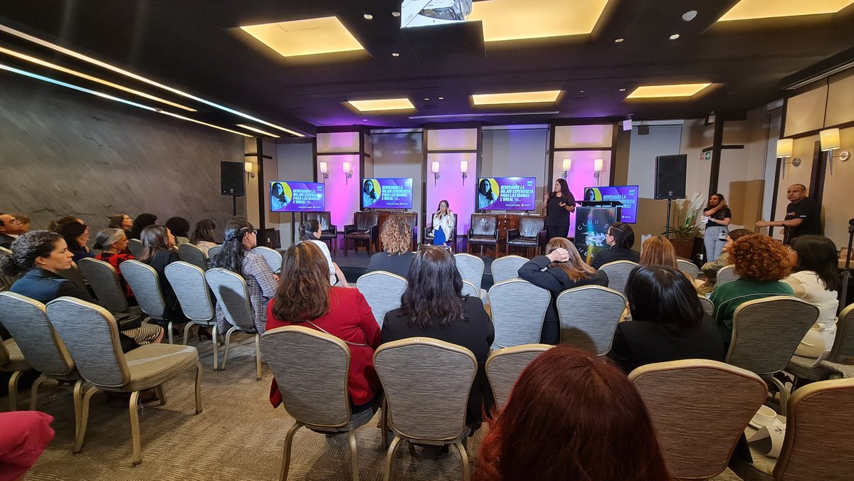 Opinion_51's tweet photo. ¡Una gran noticia! Mamá godin crece y se expande a 4 países.

Suiza, Colombia, España y EUA.  🙌🥳

¡Felicidades @soymamagodin!

#RankingMamaGodin2023 https://t.co/FTTbcKZ7Af